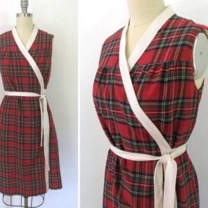 Vintage 70s plaid wraparound dress. reversible. woman's small/medium
